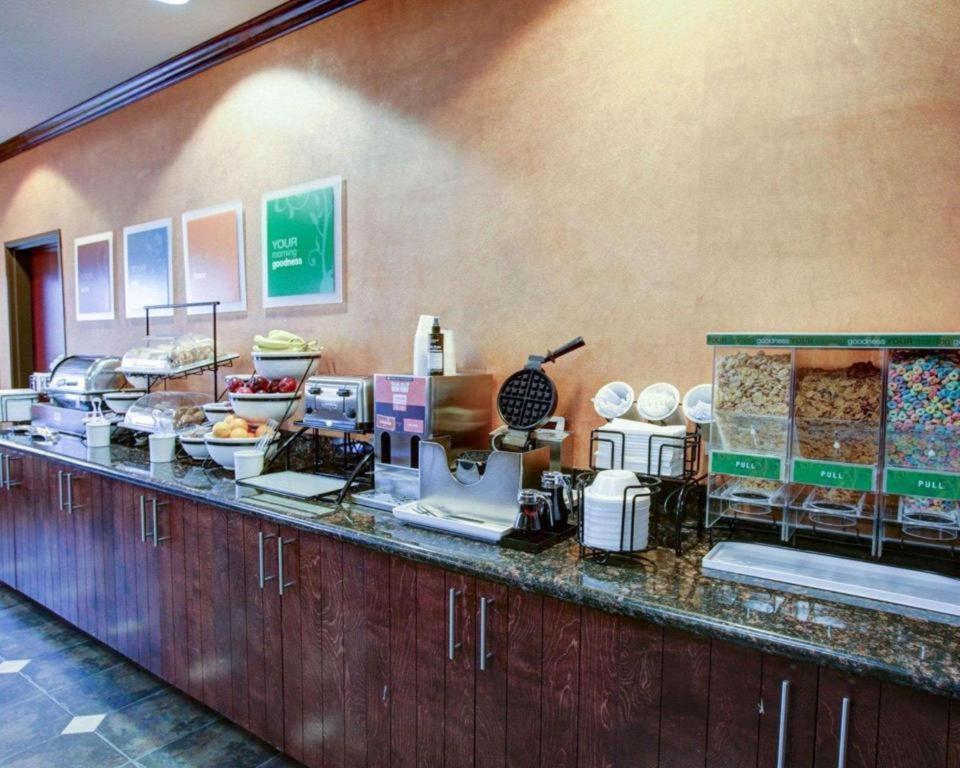Comfort Inn & Suites Navasota Extérieur photo