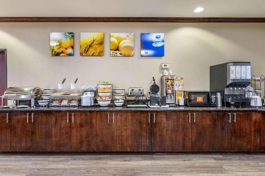 Comfort Inn & Suites Navasota Extérieur photo